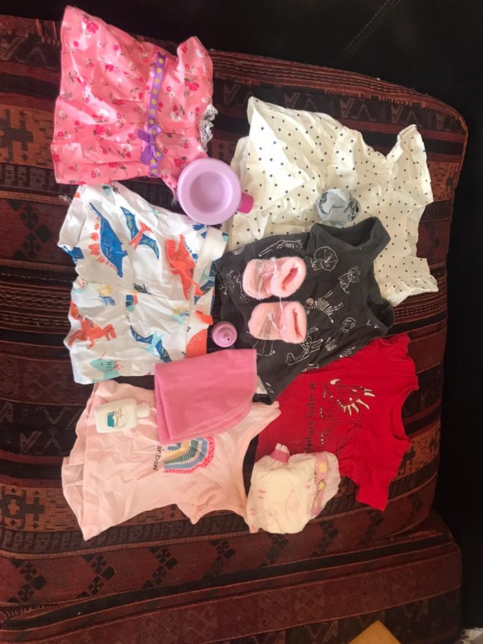 Gros lot poupées + accessoires - photo numéro 5