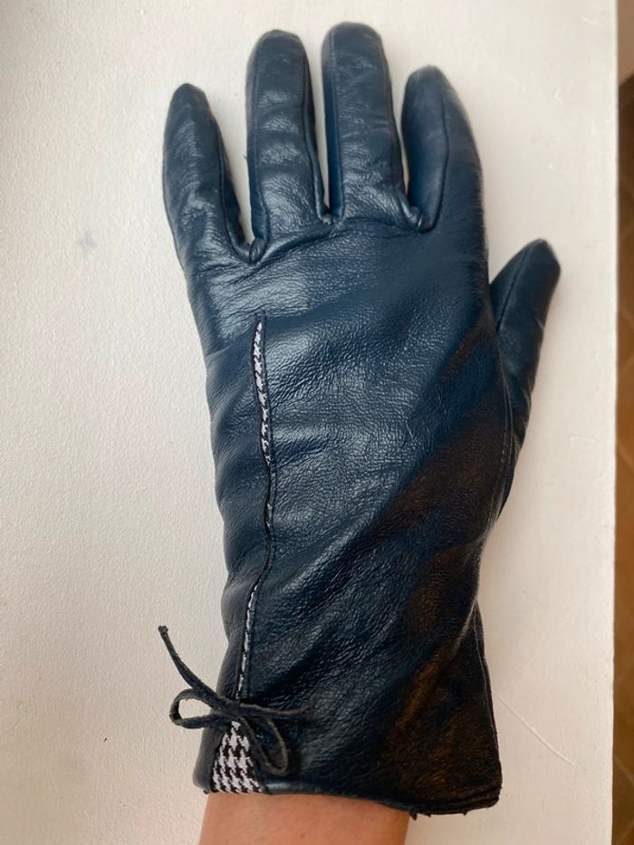 Gants bleu marine, taille S en cuir, avec petits nœuds et détails pieds de poule - photo numéro 2
