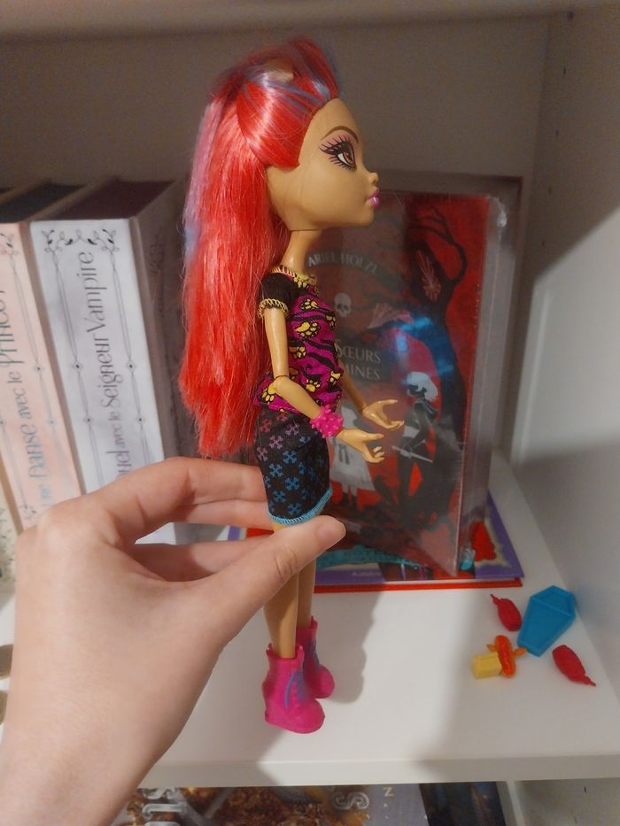 Poupée Howleen Wolf Monster High Café Torreur Creepateria Mattel - photo numéro 6