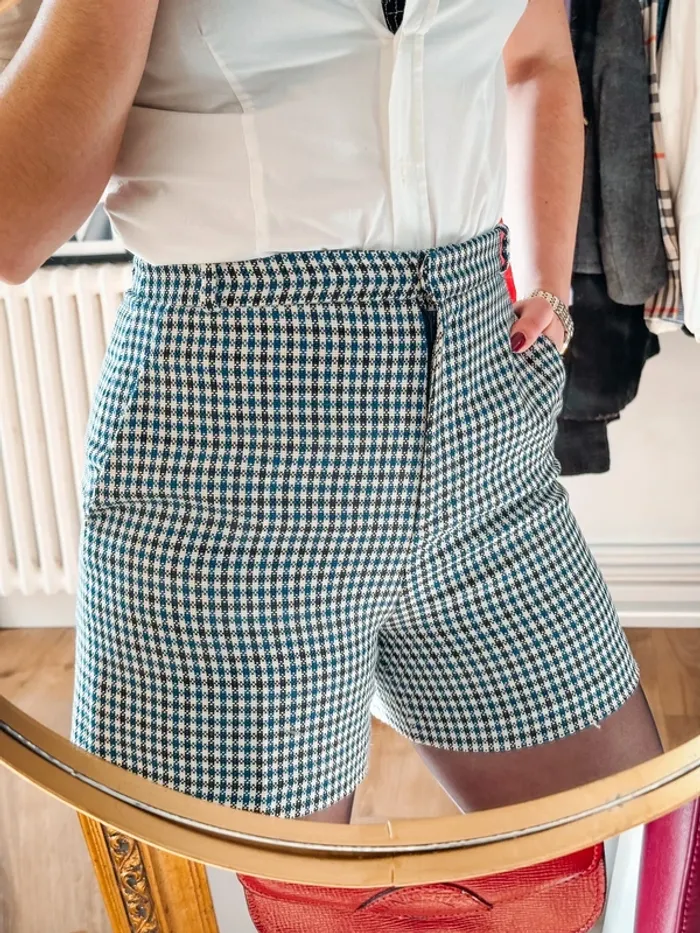 Short taille haute Claudie Pierlot bleu blanc et noir taille 38 - photo numéro 2