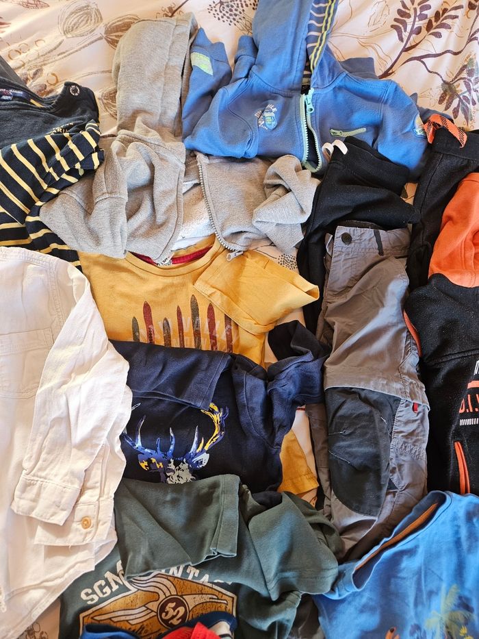 Lot vêtements garçon 4 ans - photo numéro 6
