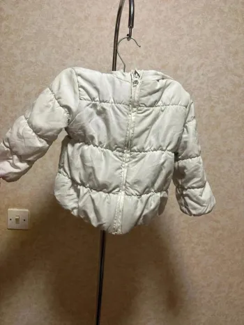Manteau chaud taille 24mois marque baby club