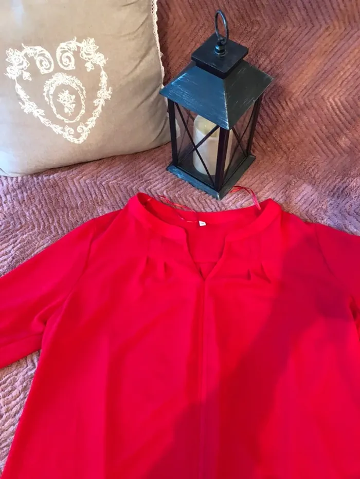 Blouse rouge - photo numéro 2