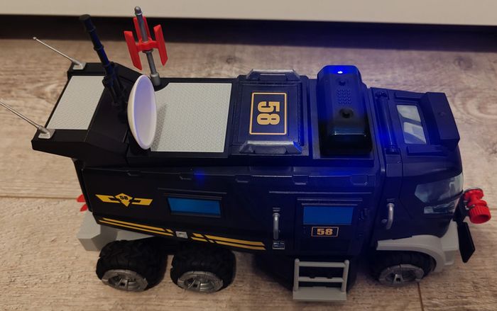 camion policiers d'élite Playmobil - photo numéro 6