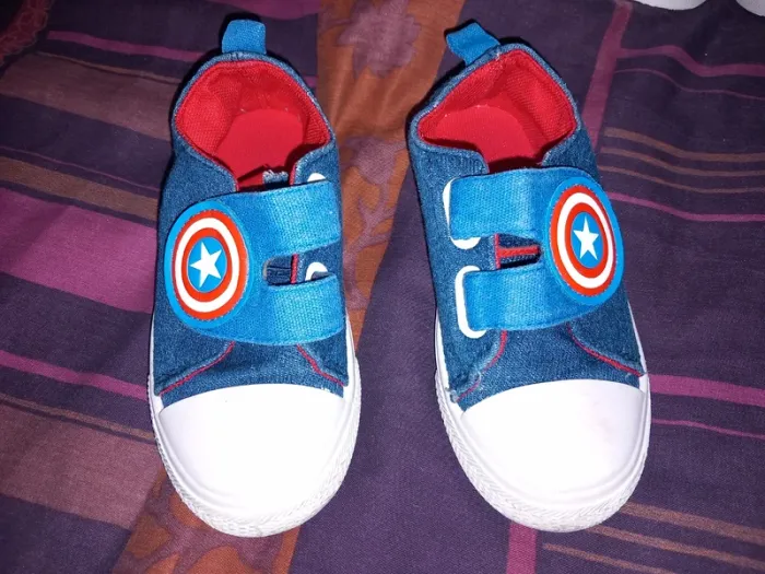 Baskets basses marvel P27