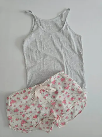 Pyjama short et debardeur