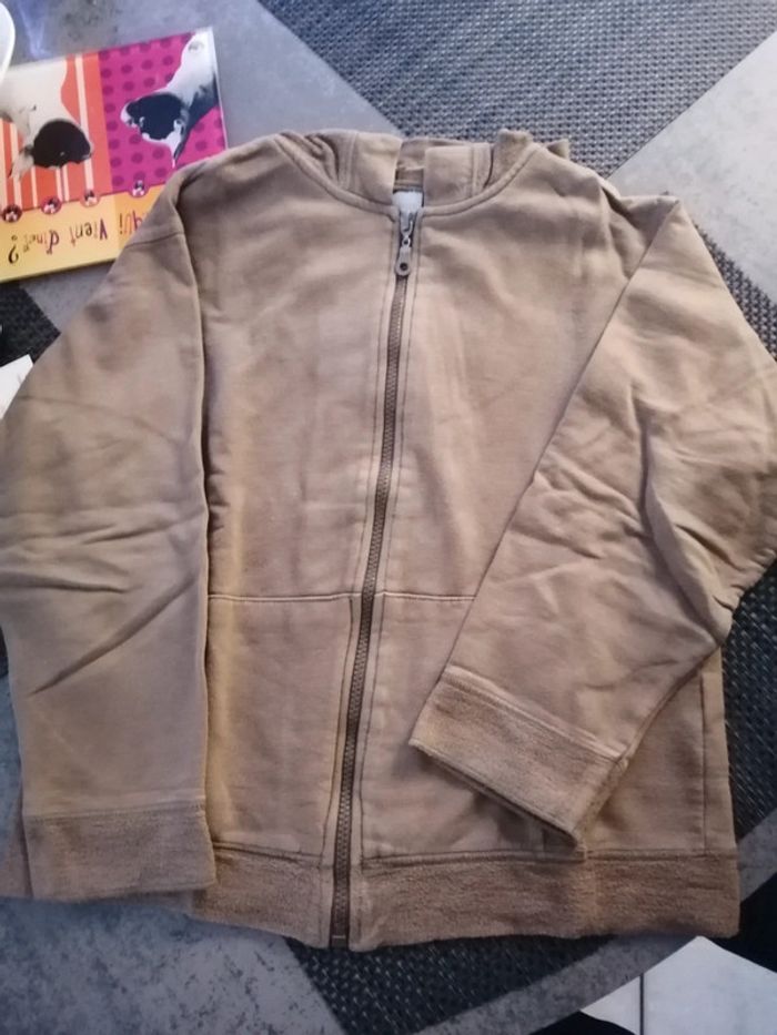 Gilet Kiabi 10ans tbe