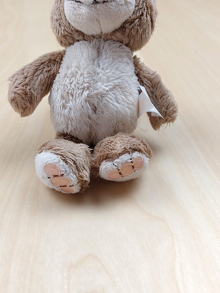Petite peluche doudou ours marron ventre beige NICI 14 cm empreintes roses - photo numéro 3
