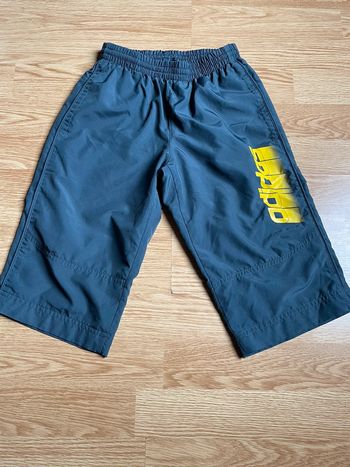 Short de Bain adidas taille 7-8 ans