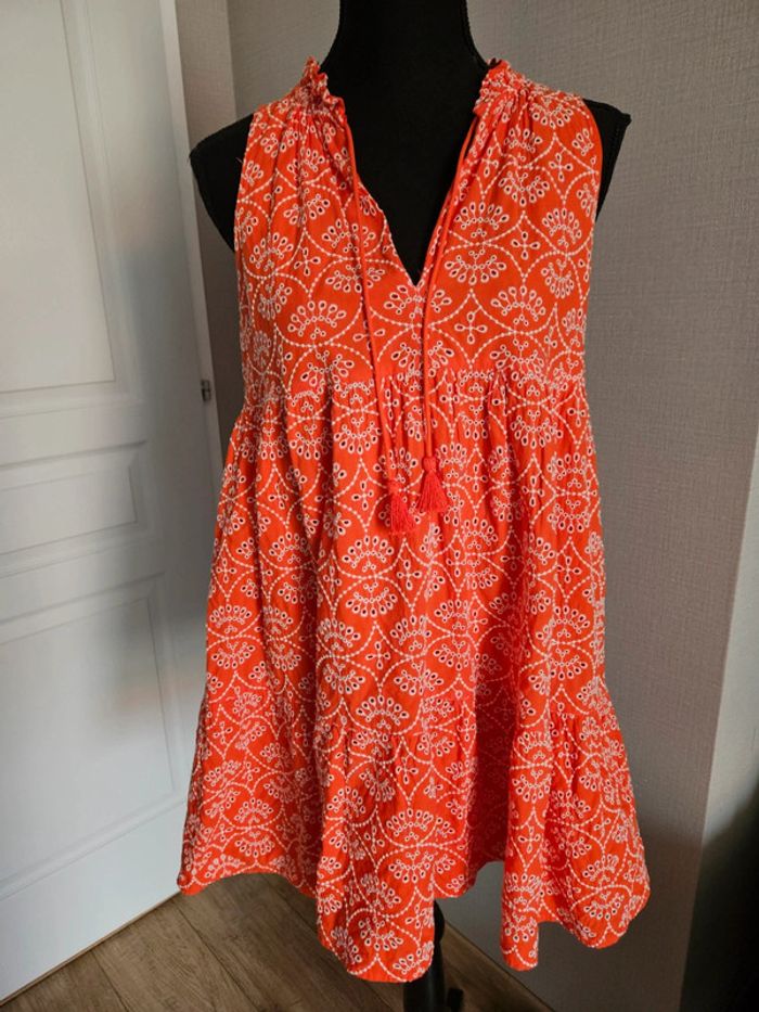 Robe Arielle écru fond corail Sézane
