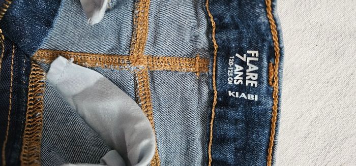 Jean fille KIABI flare 7 ans très bon état - photo numéro 7
