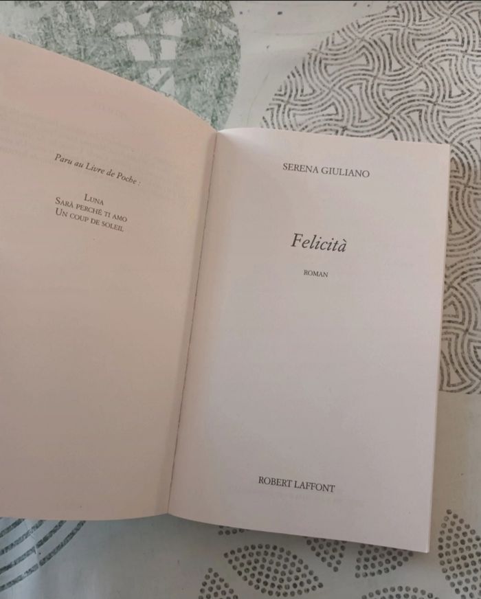 Livre " Felicità " de Serena Giuliano 🌻🌾 - photo numéro 2