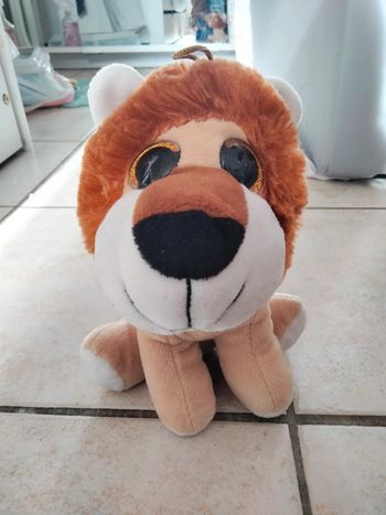 Peluche lion