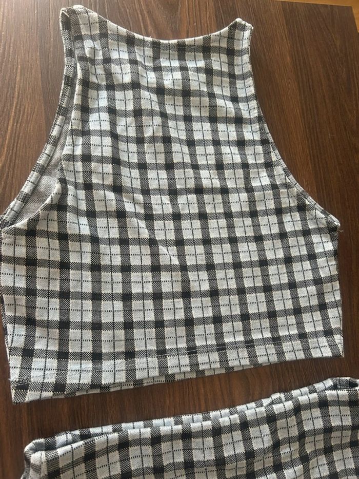 Pull & bear. Ensemble débardeur et jupe taille S - photo numéro 5