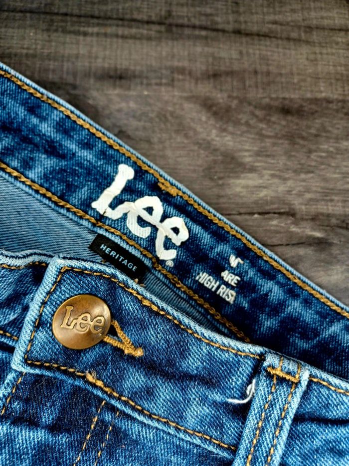 Jean qui tombe sur la paire Lee femme M - photo numéro 3