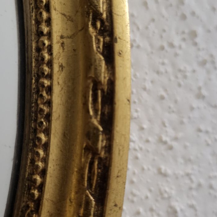 Miroir dore en  bois ,ovale  et noeud - photo numéro 5