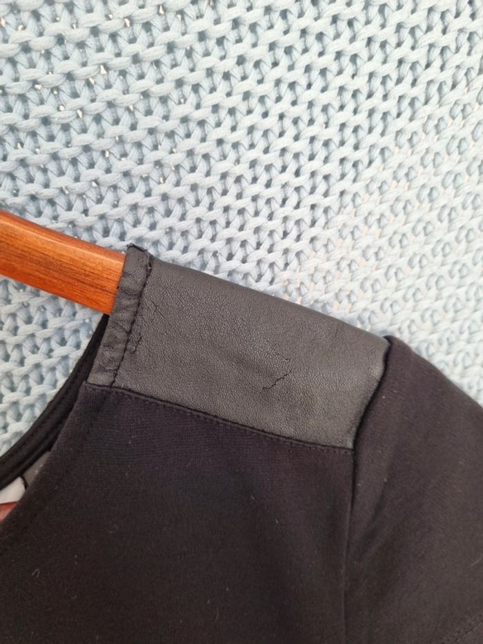 Robe noire grossesse - photo numéro 4