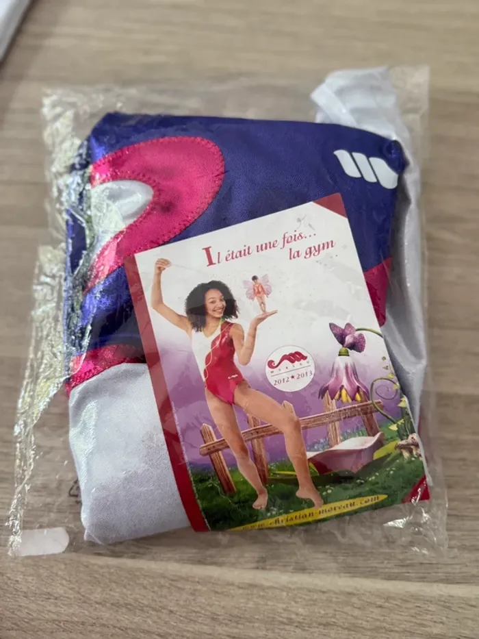 Justaucorps Christian Moreau neuf – Taille 3/L – blanc/violet/rose - photo numéro 3