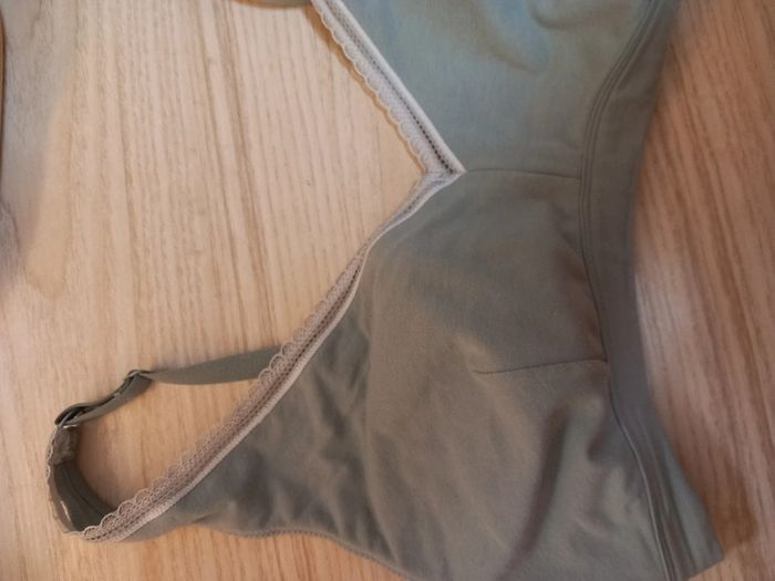 Brassière - photo numéro 2