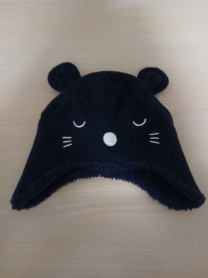 Bonnet bebe tour de tete 45 marque kiabi fourre a l interieure