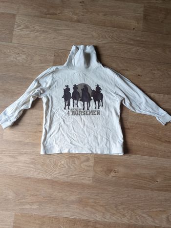Pull col roulé