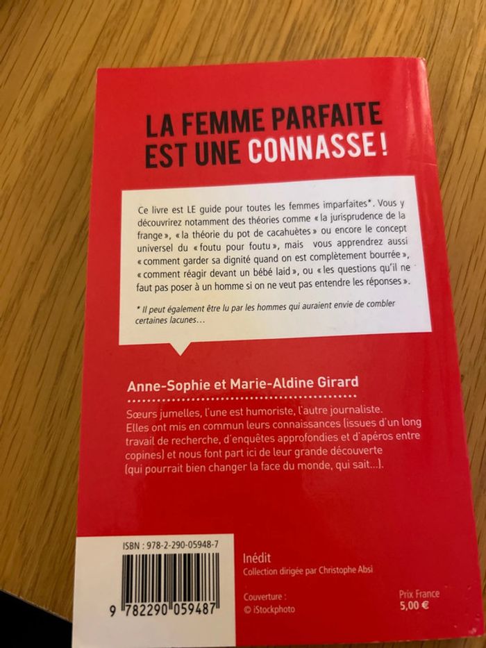 Livre la femme parfaite est une connasse - photo numéro 4