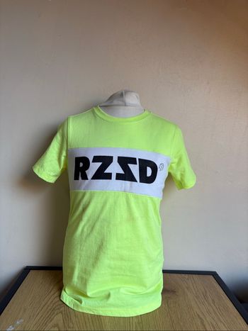 T-shirt garçon taille 140