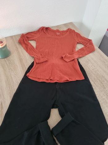 Ensemble pantalon + tee shirt