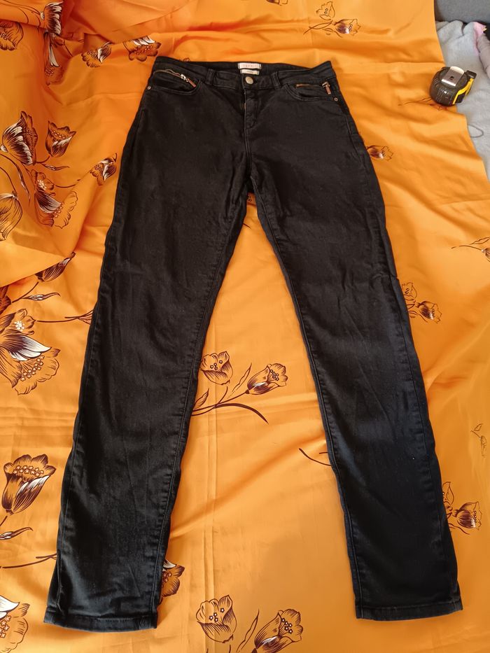 Jeans esprit noir /gris 38