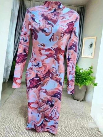 Robe taille 🌹M 🌹voir le dos