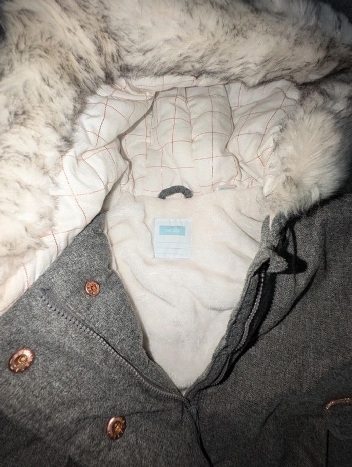 Manteau à capuche chaud fille 3 ans comme NEUF - photo numéro 3