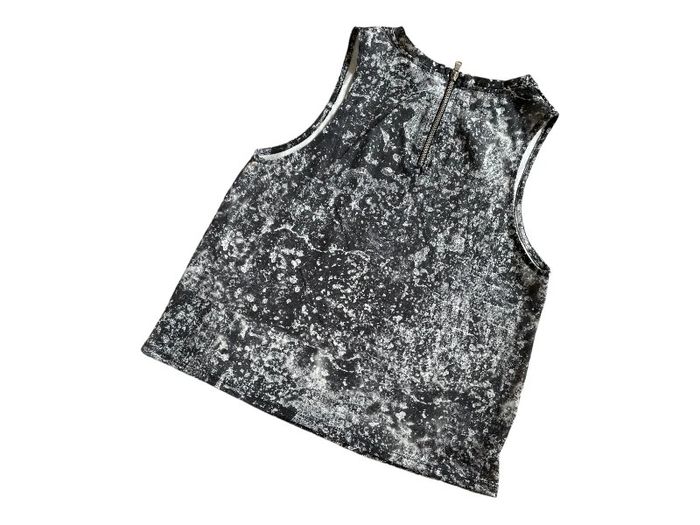 Top épaules découvertes gris foncé et blanc Zara taille S très bon état - photo numéro 2