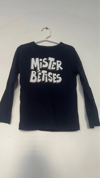 T - shirts manche longue en très bonne état taille 6 ans Gemo