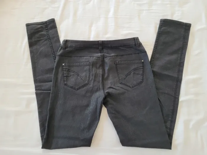 Pantalon Promod slim noir effet peau de serpent - photo numéro 3