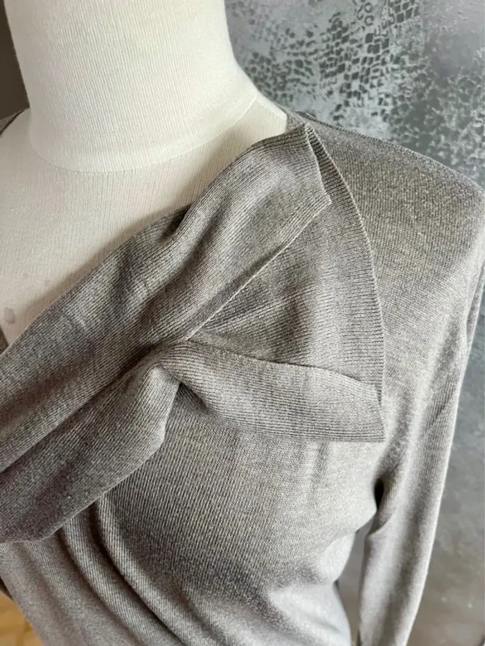 Pull col V gris Zara - photo numéro 3