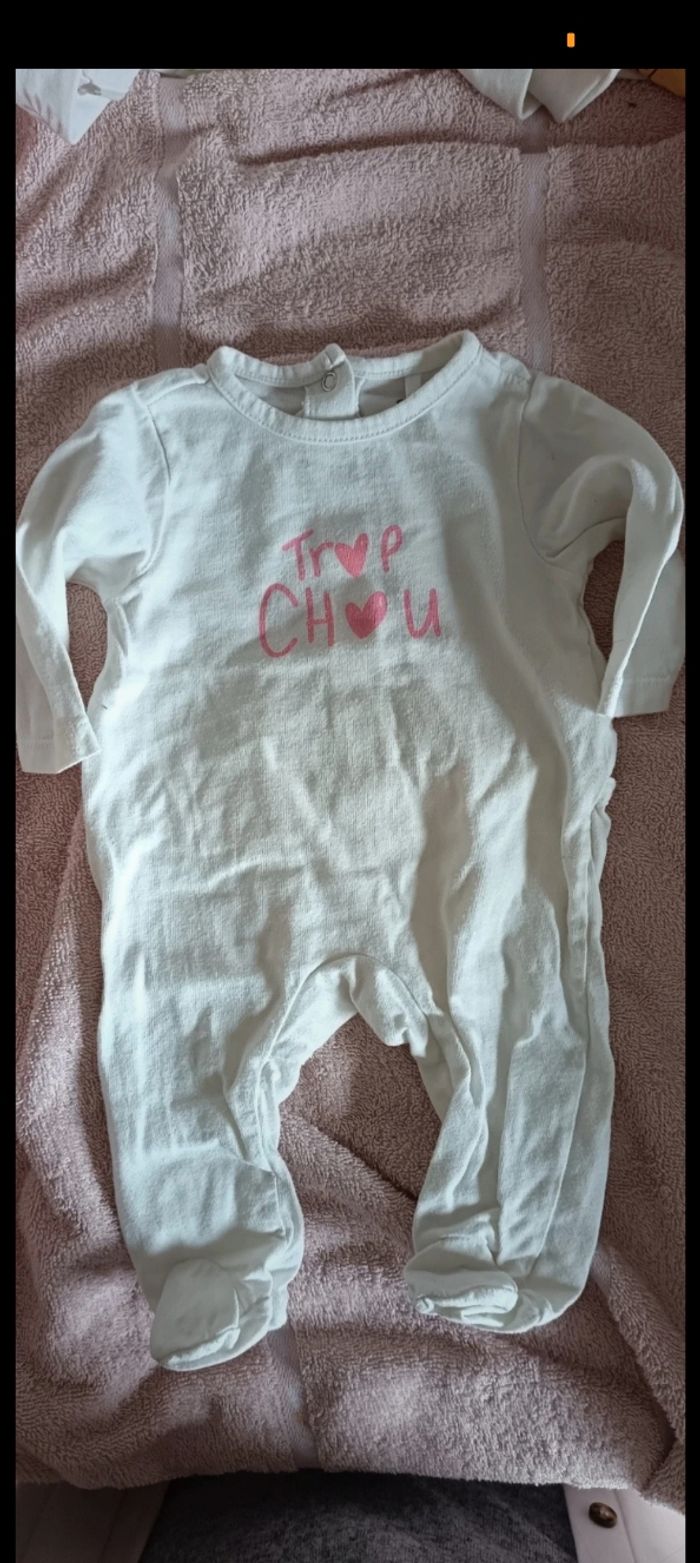 Lot pyjama 1 mois - photo numéro 6
