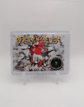 Carte Panini score Ligue 1 2022-23 Rookie Card BREAKTROUGH Junyaito n°25.