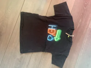 TEE shirt noir 4 ans orchestra