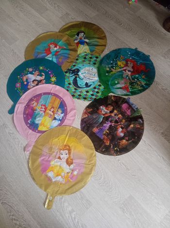 Lot de 8 ballons helium princesse Disney neuf 