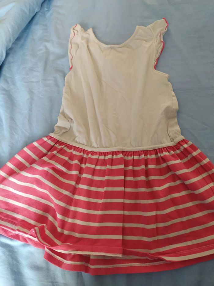 Robe 4 ans - photo numéro 2