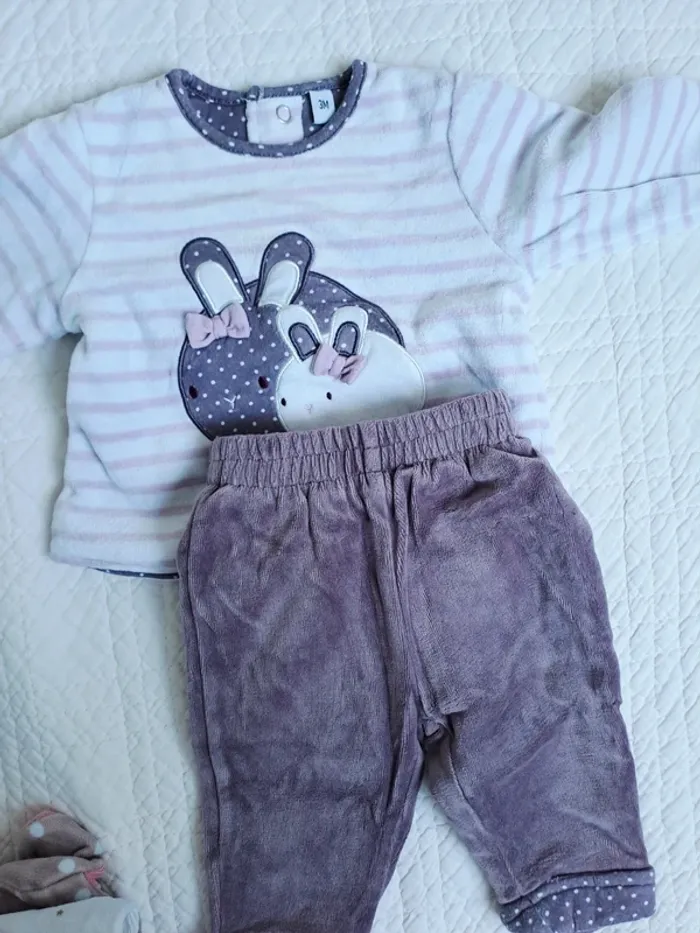 Lot 6 pyjama velours - 3 mois - photo numéro 12