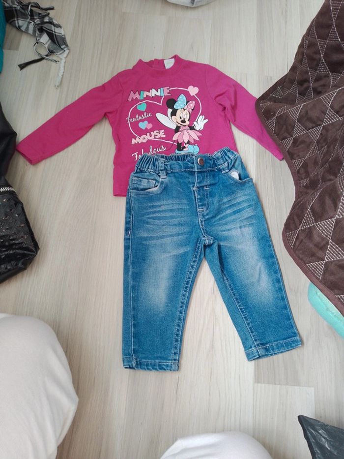 Ensemble taille 6 mois disney