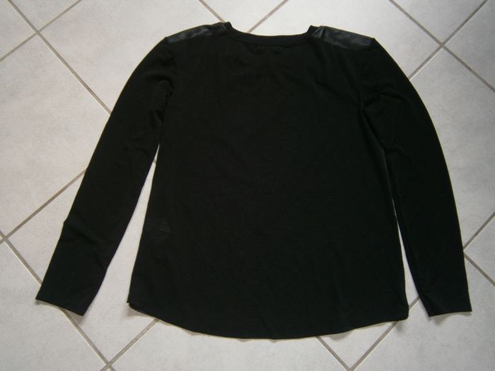 Tee-shirt ML noir NEW-YORK de ZARA Taille 38 - photo numéro 3