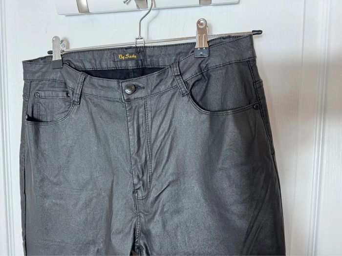 Pantalon Slim neuf - photo numéro 3