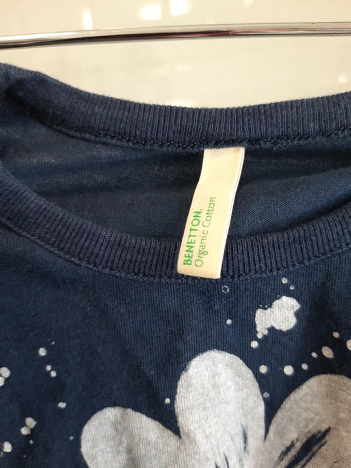 🌸 tee-shirt fille en 18 mois/2 ans benetton 🌸 - photo numéro 3