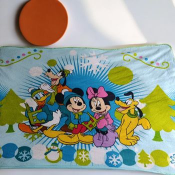 Plaid / couverture Disney 100x150 cm – Mickey & Minnie