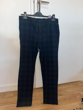 Pantalon costume à carreaux Zara