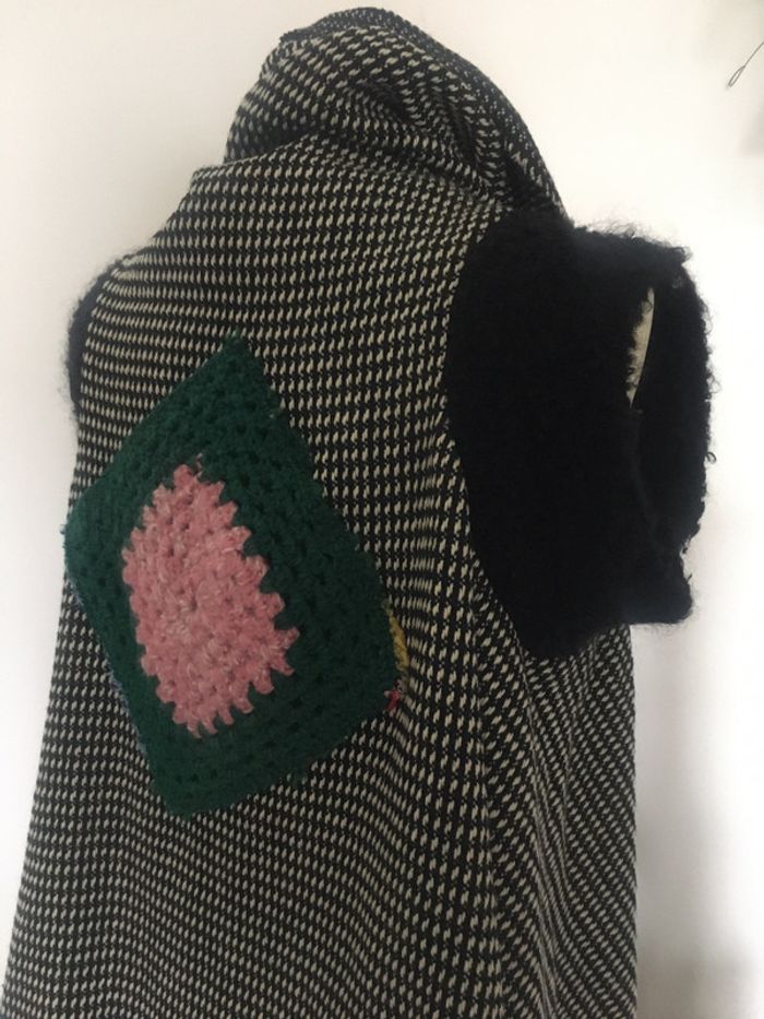 Gilet sans manche fait main - photo numéro 4
