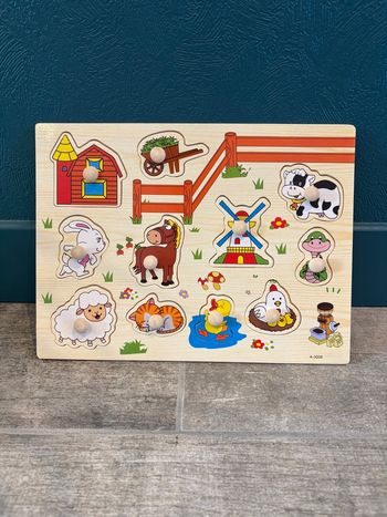 Puzzle en bois à encastrer 