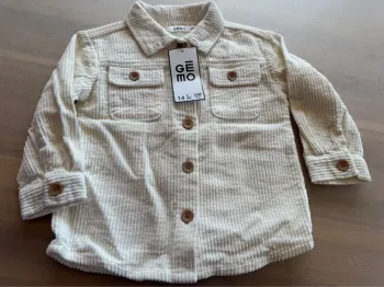 Sur chemise Gémo neuve 2 ans